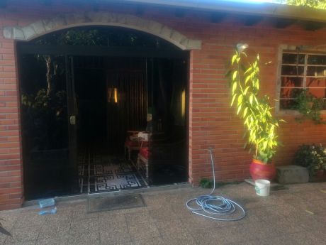 Vendo Chalet Tres Dormitorios En Palma Loma -luque