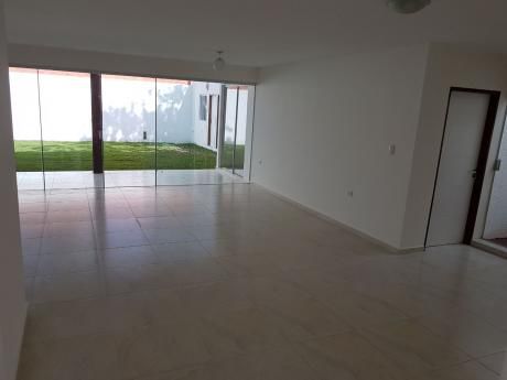 Casa A Estrenar En El Urubo