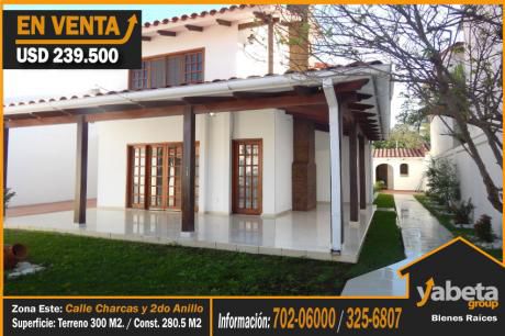 Casa Ideal Para Empresa, Excelente Ubicación