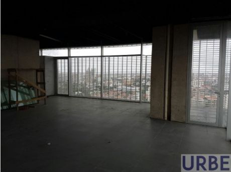 Oficinas En Edificio Ambasador