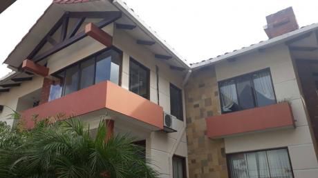 Hermsosa Casa En Santa Cruz ¡en Venta!