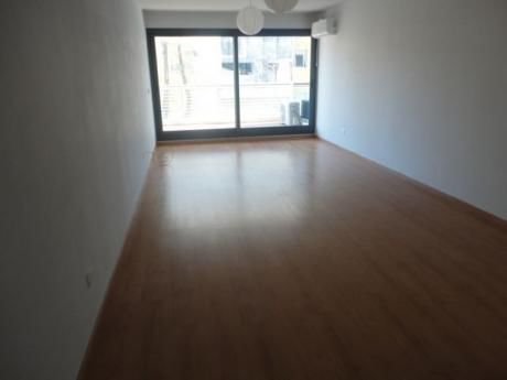 Terr, 2 Dor En Suite, Serv. Comp, Losa, Gje X 2