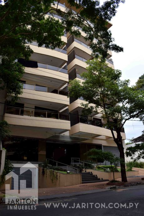 Amplio Depto Amoblado Zona Colegio Internacional