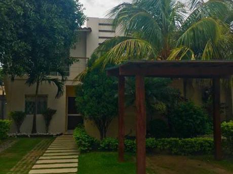 Casa En Venta En Condominio