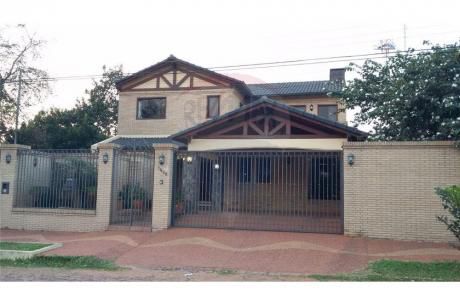 Imponente Residencia En Ubicación Estratégica