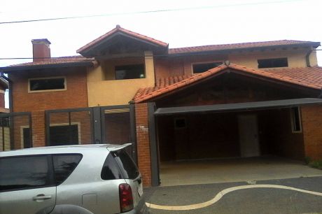 Casa De Lujo Zona Shopping Pinedo