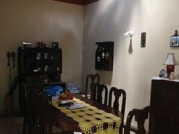 Casa De 430 M2 Al Lado De Super 6 La Negrita Av. E. Ayala