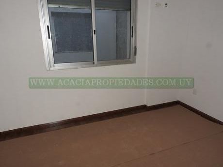 Excelentes Apartamentos En Alquiler En Jacinto Vera Desde $ 16.000