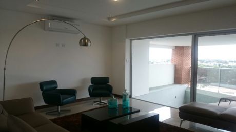 Departamento Amoblado Y Equipado De Lujo En Alquiler.