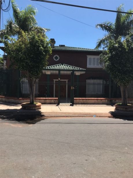 Vendo Hermosa Residencia En Bº Kennedy Lambare