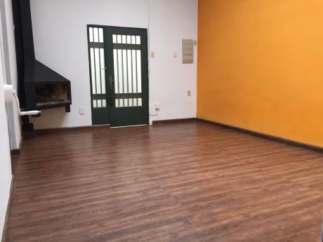 DueÑo Vende Casa En Parque Rodó. Excelente Ubicación.
