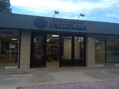 Local Céntrico En Atlantida - 400 M2- Inmobiliaria Calipso