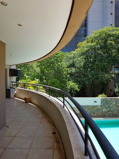 Vendo Departamento (zona Banco Central)