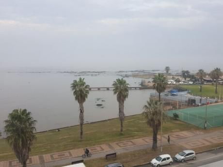 Rambla Y Terú, Frente Al Mar, A Metros Del Parque, Piso Alto, Amueblado
