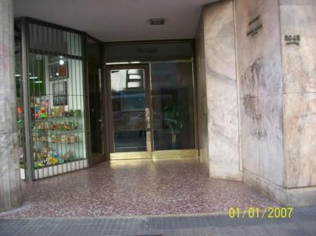 Cordon. 3 Dor. 100mts2. Celef Central. Piso 8 Frente. Porteria.