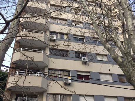 Apto 1 Dormitorio, Sobre Scoseria, Ideal Vivienda U Oficina