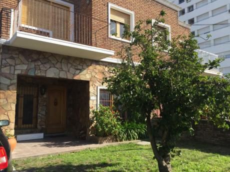 Venta De Casa Ph Independiente 5 Dorm + Ap 1 Dorm Malvin