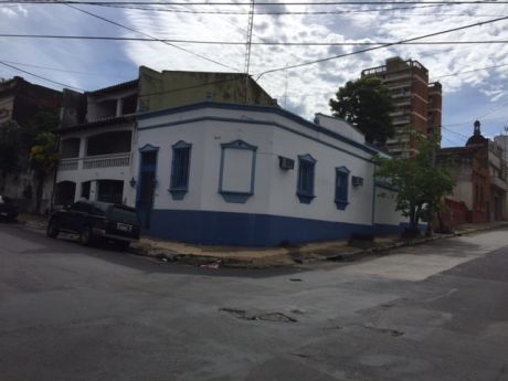 Esquina En El Centro De Asuncion!