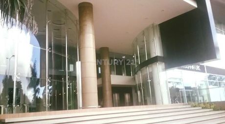 Oficina De Lujo En Urubo Business Center.