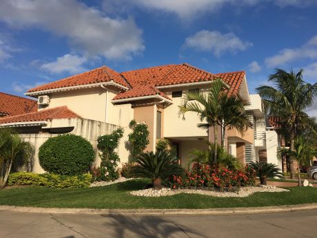 Av. Banzer 8vo Anillo, Condominio Firenze