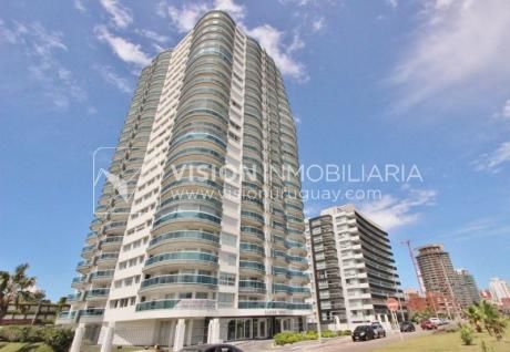 Apartamento De Lujo, Rebajado - Casino Tower, Piso 11 - Punta Del Este