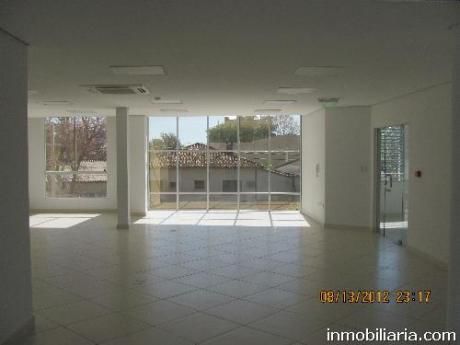 Importante Oficina En Villa Morra