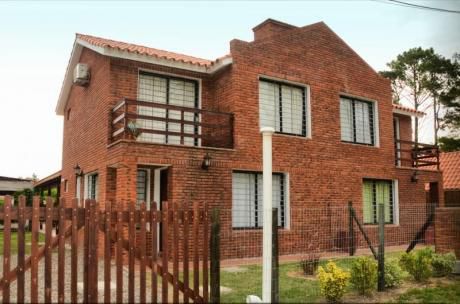 Casa Alquiler En Barrio Los Àngeles De Piriápolis
