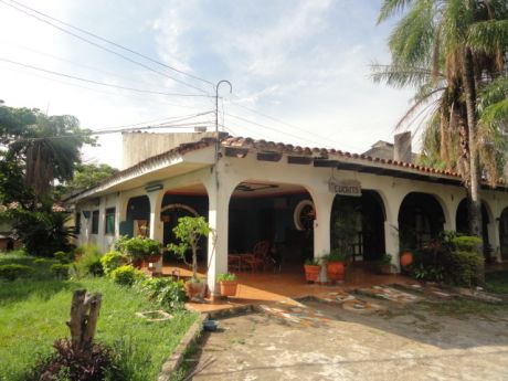 Lote De Terreno Con Casa Grande