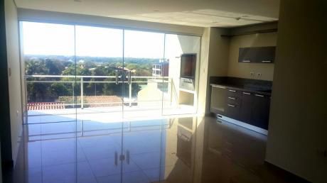 Departamento En Zona Residencial