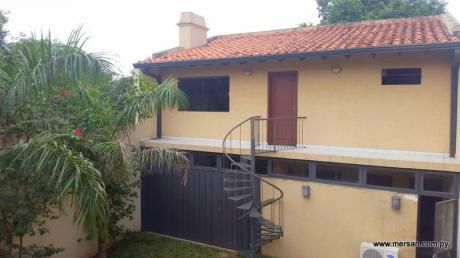 Hermosa Casa De 5 Habitaciones En La Zona Del Paraguayo Japones (205)