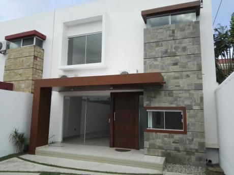 Casa En Venta Urb. Valle Azul 7mo Anillo Norte