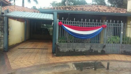 Vendo Hermosa Residencia En Fdo. De La Mora Zona Norte