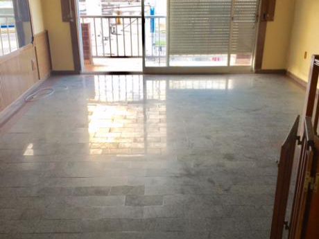 Ideal Inversor Pasos Devoto De Sayago. Casa+2 Aptos De 1 Dorm+2 Locales