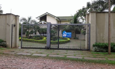 Hermosa Residencia En Lambare