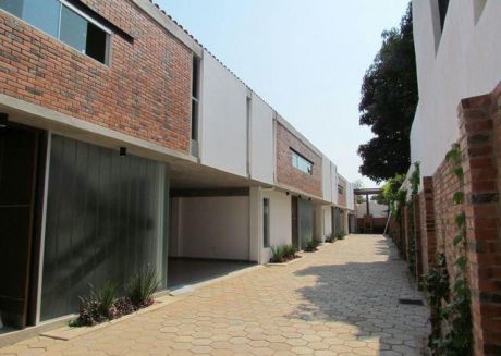 Duplex A Estrenar-villa Aurelia-barrio Cerrado-en Oferta