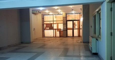Doy En Alquiler Oficina Sobre La Calle Gral Diaz Casi 15 De Agosto Pb Con Cocheras