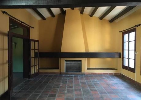 Vendo Hermosa Casa En Asuncion, Barrio Carmelitas!