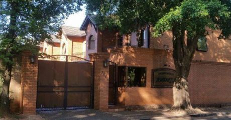 Alquilo Casa En Condominio