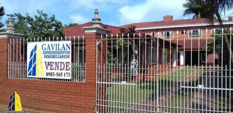 Única Mansión Sobre La Avenida Julio Cesar Riquelmen