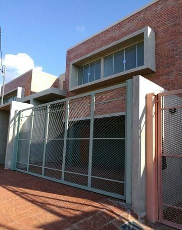 Duplex A Estrenar!!! De 3 Dormitorios Con Excelente UbicaciÓn En Zona De La Conmebol