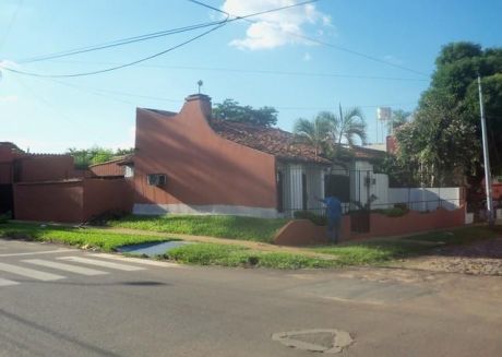 Villa Morra Alquilo Chalet Toda En Una Planta Zona Shopping Mcal Lopez