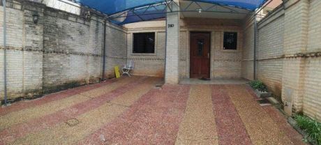 Alquilo Duplex En Fernando De La Mora Zona Norte A 2 Cuadras De Mcal Lopez