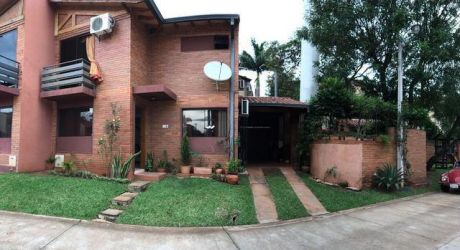 Alquilo Duplex En Fernado De La Mora Zona Norte En Barrio Cerrado