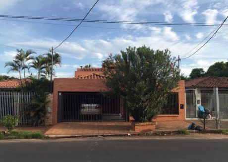 Vendo Hermosa Y Exclusiva Residencia En San Lorenzo!