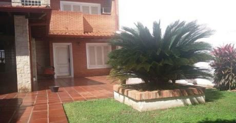 Hermosa Casa Bo.las Mercedes ( Zona Iglesia Las Mercedes )