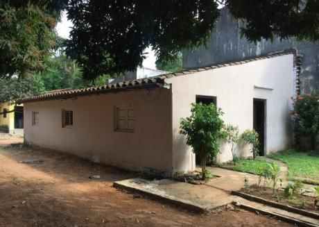 Vendo Casa En Barrio Mcal Estigarribia