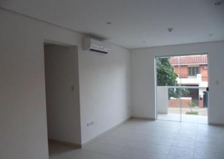 Vendo Amplio Depto. En Barrio Las Mercedes