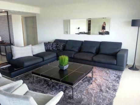 Apartamentos En Playa Mansa