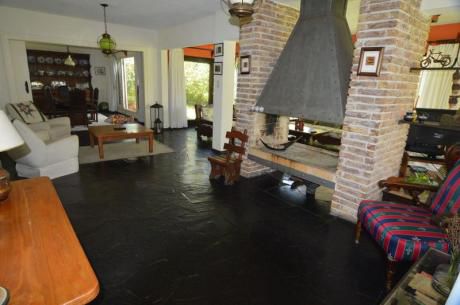 Casas En Playa Mansa