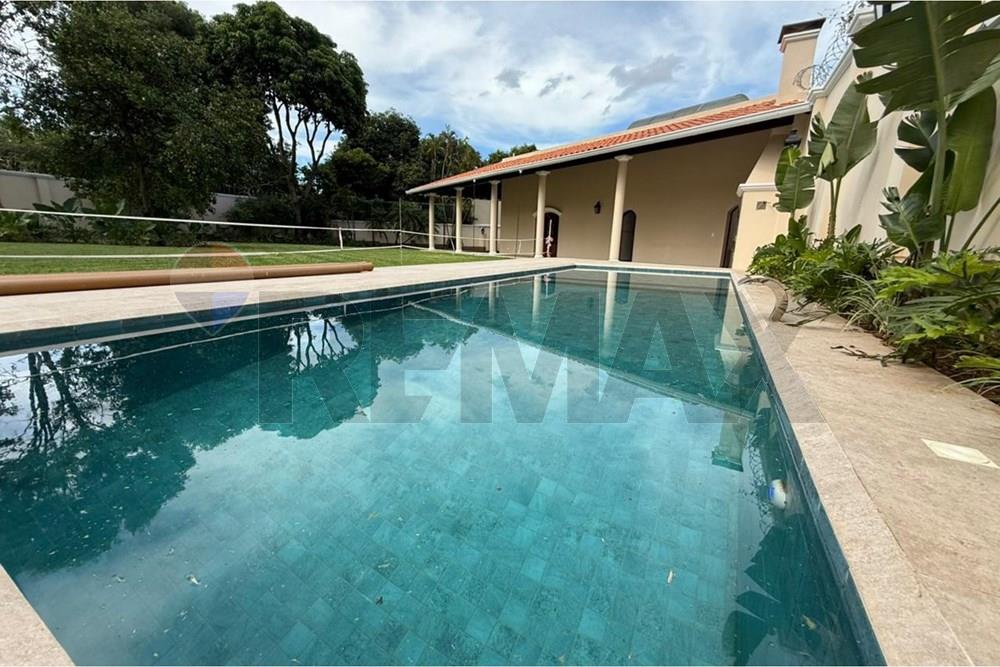 Casa en alquiler en Ycuá Satí